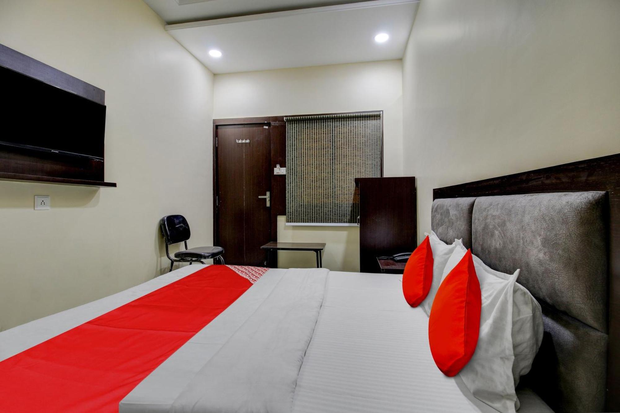 Super Hotel O The Shloka โบปาล ภายนอก รูปภาพ