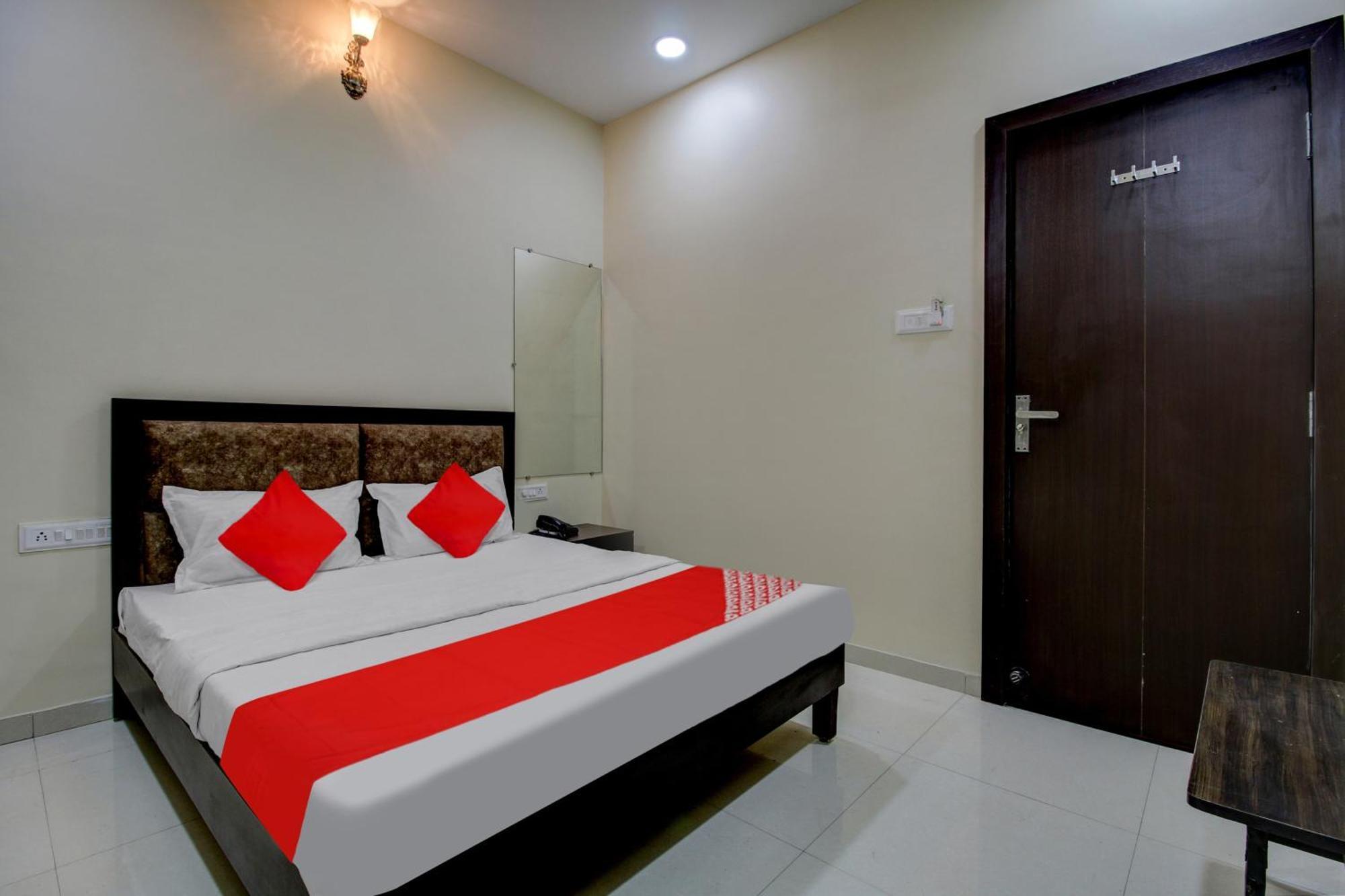 Super Hotel O The Shloka โบปาล ภายนอก รูปภาพ