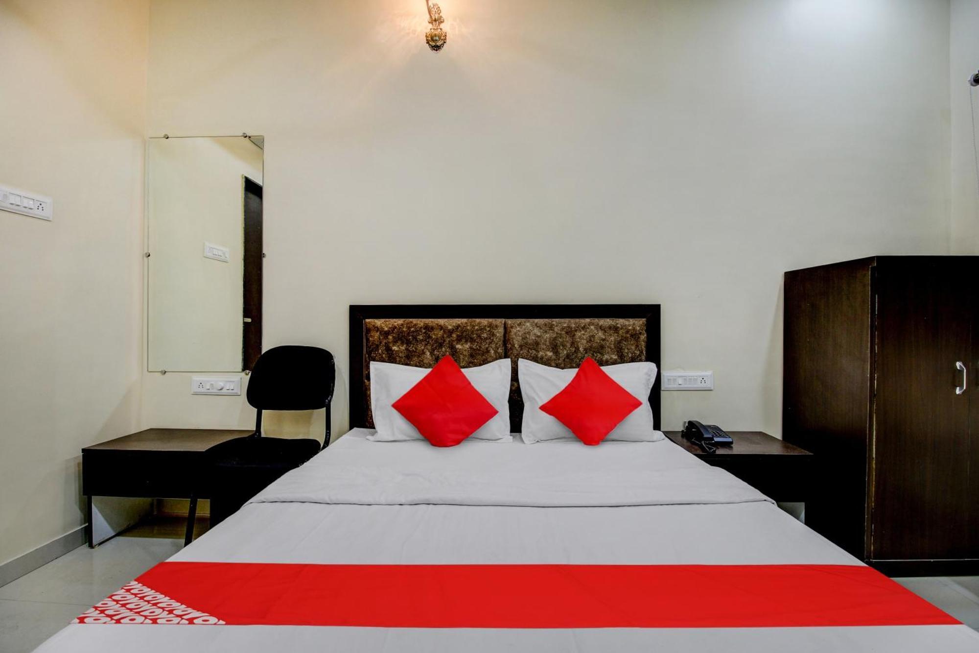 Super Hotel O The Shloka โบปาล ภายนอก รูปภาพ